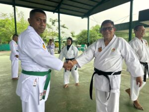 Kenaikan Sabuk Hijau dalam Gashuku Karate Prajurit Yonif 433 Kostrad