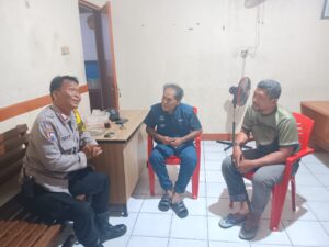 Bhabinkamtibmas Kelurahan Serdang Melaksanakan Sambang Dan Patroli Dialogis