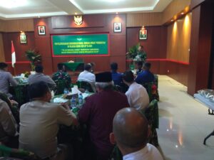 Kanit Binmas Pendampingan Bhabinkamtibmas Galur Menghadiri Rapat Komsos 