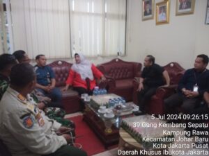 Kunjungan Anggota DPRD Pangkal Pinang Bhabinkamtibmas Dampingi ASN Kelurahan.