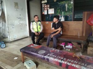 Aipda Wisnu Saputra Sambang Pemukiman Warga