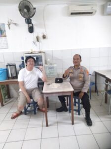 Patroli Wilayah Kapolsubsektor Galur Berikan Imbauan Kepada Warga