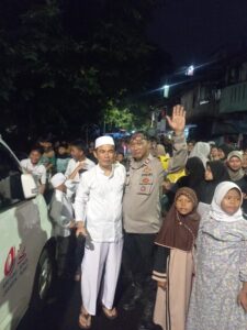 Sambut Tahun Baru Islam 1446 H, Polsek Senen Bersama Koramil Senen Amankan Jalannya Pawai Obor