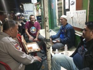 Binmas Polsek Sawah Besar Sambang dan Antisipasi Tawuran Warga.