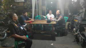 Padal Dan Unit Sabhara Patroli Dialogis Dan Sambangi Poskamling RW 09 Kelurahan Kebon Kacang