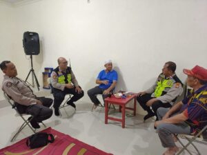 Patroli Dialogis Polsek Cempaka Putih Singgah Di Sekretariat Rw 02 Cempaka Putih Barat