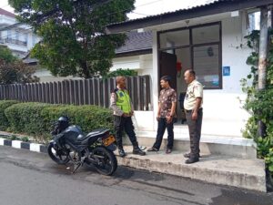 Aiptu Prayogo Sampaikan Imbauan Kamtibmas Ke Security Komplek BRI