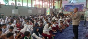 Sosialisasi dan Edukasi Lingkungan Hidup Sehat Tanpa Narkoba di SMPN 1 Cikini