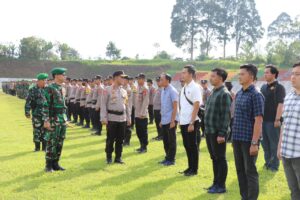 Polres Lampung Barat Dan Kodim 0422LB Lakukan Apel Gabungan Persiapan Pengamanan Kunjungan RI1