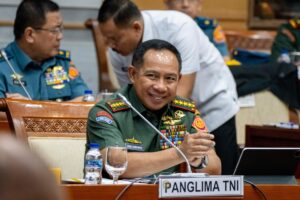 Panglima TNI Hadiri Rapat Kerja Komisi I DPR RI