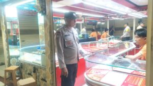 Patroli Dialogis Dan Sambang Toko Emas Bhabinkamtibmas Johar Baru
