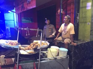 Panit 1 Patroli Polsek Johar Baru Patroli Dialogis Dan Sambangi Warga