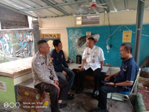 Unit Binmas Polsek Sawah Besar melaksanakan kegiatan sambang wilayah.