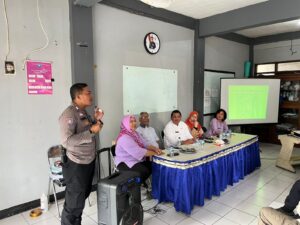 Rapat Koordinasi Tiga Pilar Kelurahan Gelora Salam Rangka Penataan Kawasan Triwulan III Tahun 2024