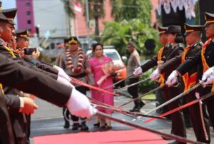 Pisah sambut Kapolres Minsel, AKBP Arianto Salkery, SH,MH gantikan AKBP Feri Renaldo Sitorus, SIK,MH