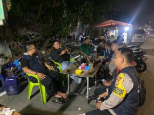 Polsek Sawah Besar Patroli dan Sambang antisipasi tawuran warga.