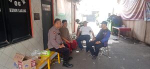 Patroli Minggu Di Pemukiman Kelurahan Kebon Kacang