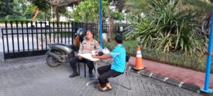 Anggota Patroli Unit Sabhara Sambangi Gedung Prince Building
