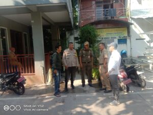 Unit Binmas Polsek Sawah Besar melaksanakan Sambang Warga.