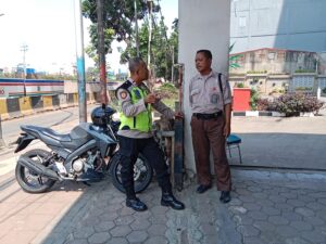 Kapolsubsektor Rawasari Patroli Dialogis Ke Security Pertokoan Chandra Karya