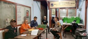 Bhabinkamtibmas Kelurahan Utan Panjang Melakukan Kegiatan Patroli Dialogis