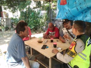 Patroli Dialogis Dan Sambang Bhabinkamtibmas Kelurahan Cempaka Putih Timur