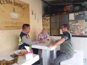Bripka Suroto Patroli Dialogis Dan Sampaikan Imbauan Kamtibmas