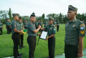Danrem 012/TU Beri Penghargaan Anggota Kodim 0110/Abdya Amankan Terduga Pelaku Narkoba