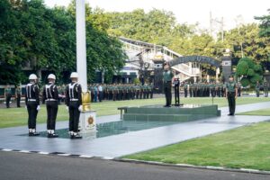 Irkostrad Pimpin Upacara 17-an Bulan Juli di Makostrad