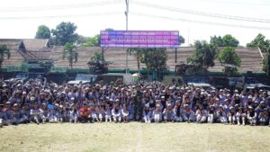Ratusan Siswa SMKN 3 Malang Ikuti Pelatihan PBB dan Wawasan Kebangsaan di Yonarhanud 2 Kostrad