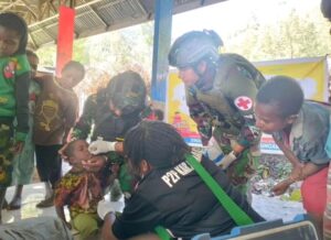 Pencegahan Polio dengan Imunisasi di Pedalaman Papua