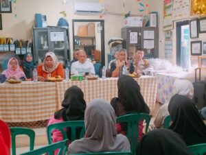 Bhabinkamtibmas Menghadiri Jumling Dan PSN Di RW 09 Kelurahan Kebon Kacang