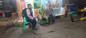 Patroli Sambang Kamtibmas Malam Hari Di Poskamling RW 6 Kelurahan Pegangsaan