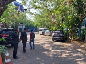 Kapolsubsektor Cikini Melaksanakan Pelayanan Kantor Demokrat
