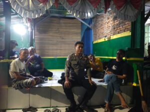 Aiptu Baktiar Emri Bhabinkamtibmas Kelurahan Galur Sambang Tokoh Masyarakat