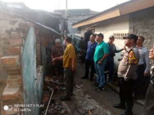 Gerebek Lumpur Rw. 07 Kelurahan Pegangsaan Menteng