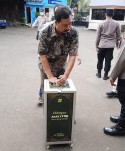 Kepedulian Personil Dalam Bentuk Celengan Anak Yatim