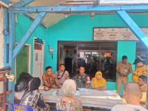 Unit Binmas Polsek Sawah Besar melaksanakan Monitoring Kegiatan Warga.