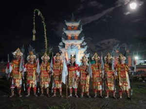 Umat Hindu Gelar Pujawali Pura Agung Cakra Buana di Kariango, Maros dengan Penuh Keheningan