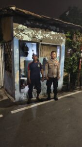 Patroli Wilayah dan Sambang Pos Keamanan Anggota Patroli Polsek Johar Baru