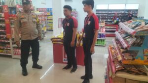 Patroli Dialogis Bhabinkamtibmas Johar Baru Sambang Alfamidi