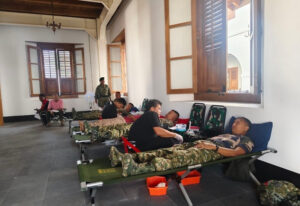 100 Kantong Darah Untuk Ngawi Pada HUT Ke-62 Yonarmed 12 Kostrad