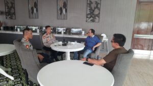 Wakapolsek Senen Sambangi Hotel Berikan Himbauan Kamtibmas Kamtibmas Kepada Managemen