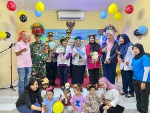 Polisi Peduli Kesehatan Anak Generasi Emas