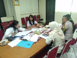 Aipda Wisnu Saputra Hadiri Rapat Koordinasi Penentuan Juara Lomba Adminduk Rw/Rt Se Kecamatan Cempaka Putih