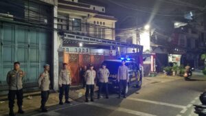 Polsek Johar Baru Melaksanakan Patroli Mobile dan Strong Points Antisipasi Gangguan Kamtibmas.