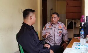 Patroli Pemukiman Warga Antisipasi Kejahatan Jalanan