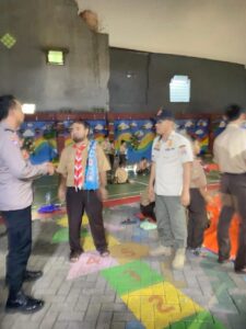 Bhabinkamtibmas dan Satpol PP, Monitoring Kegiatan Perjusa Pramuka SD Negeri 01-02