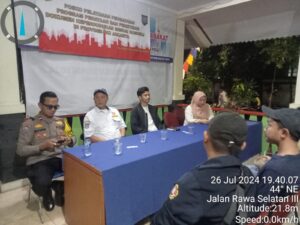 Bhabinkamtibmas Kampung Rawa Menghadiri Rapat Pembentukan Kepengurusan Karang Taruna