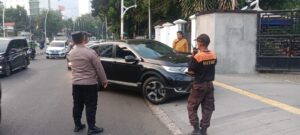 Berikan Kelancaran Siswa-siswi Masuk Sekolah Kolose Kanisius